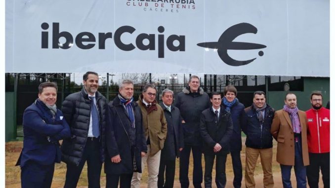 Presentación del acuerdo entre Ibercaja y el Club de Tenis Cabezarrubia