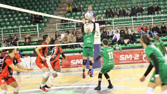 Extremadura CCPH recibe al líder de la competición