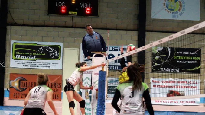 La capitana Yohana Rodríguez, en una acción ofensiva (Nina Bañegil).