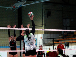 Una imagen del partido de la primera vuelta entre el E. Arroyo y Torrejón (N. Bañegil).